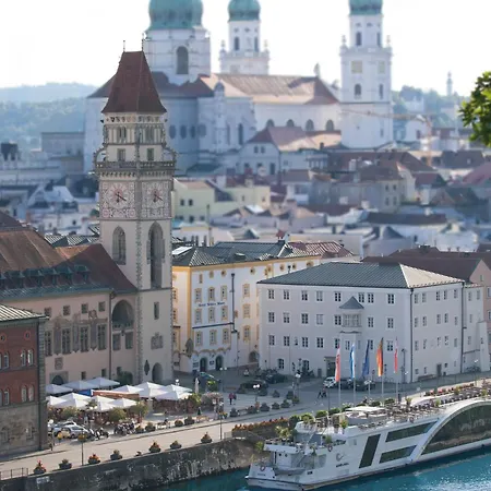 Wilder Mann Hotell 4*